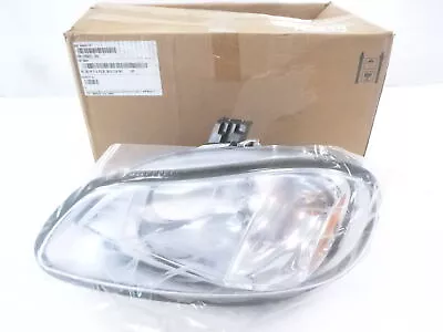 Genuine OEM Freightliner A06-95605-000 Left Side Head Lamp For 2002-2014 M2 • $149.99