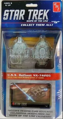 AMT 1/2500 Star Trek USS Defiant NX-74205 Snap-Together Model 914 • $24.99