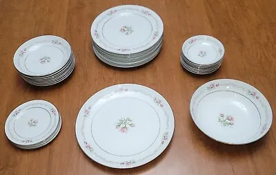 Mikasa First Love 202 Dinnerware Set Or  Pieces • $25