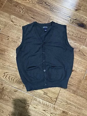 Saddlebred Men's Cardigan Sweater Size M Gray Sleeveless Button Up Knit Vest • $18.99