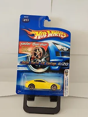 Hot Wheels 2005 First Edition FTE Aston Martin V8 Vantage #11/20 Yellow L85 • $8.90