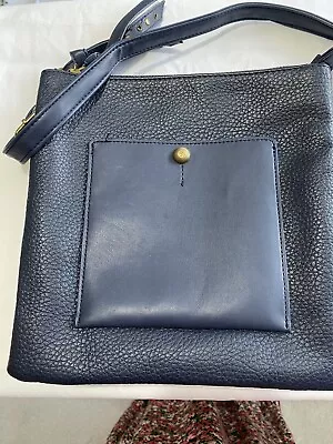 Mantaray Navy Handbag • £10