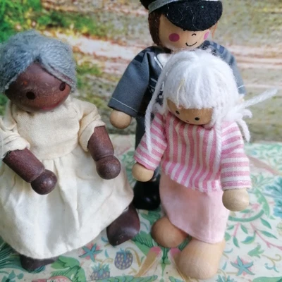 £4.99 • Buy Set Of 3 WOODEN Mixed Race  FIGURES For Dolls House POLICEMAN, GRANNY, GIRL