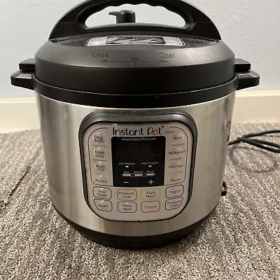 Instant Pot DUO 7-in-1 6qt Multi-Cooker - Silver/Black IP-DUO60 V3 - NICE! • $27