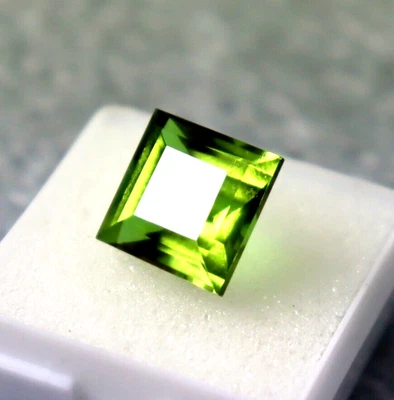 $36.86 • Buy Princess Cut AAA+ Quality Natural Alexandrite 8.80 Cts Color Changing Stone