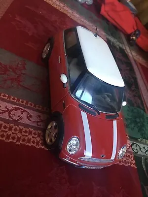 Maisto Special Edition 1:18 Mini Cooper Car Diecast Red !!!  • $34.20