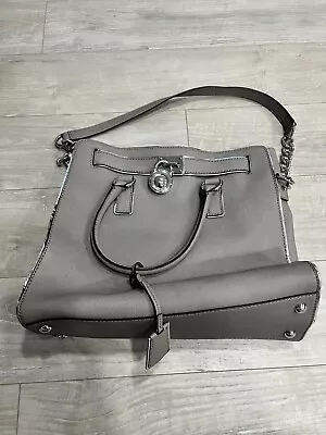 MICHAEL KORS Hamilton Leather Handbag • $25