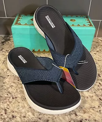 SKECHERS Women's Sz 8 M On The Go 600  Flip Flop Thong Sandals Blue  NWT • $28.49