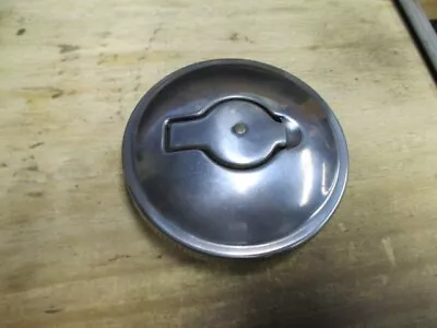 Vintage Locking Gas Cap Size  A  (NO  KEY) • $20