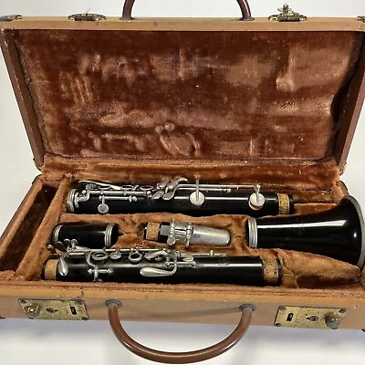 Conn Clarinet & Case Vintage. Not Tested • $44.95