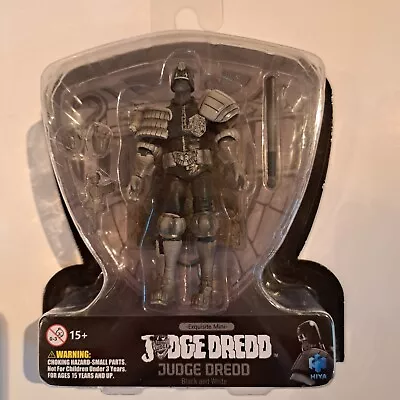 Hiya Toys Judge Dredd Black & White Judge Dredd 4.25  Action Figure (New)  • $19.99