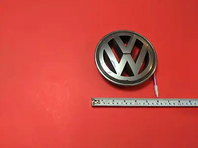 $35 • Buy VW Volkswagen CC JETTA PASSAT TIGUAN FRONT GRILLE EMBLEM OEM 1K5 853 600