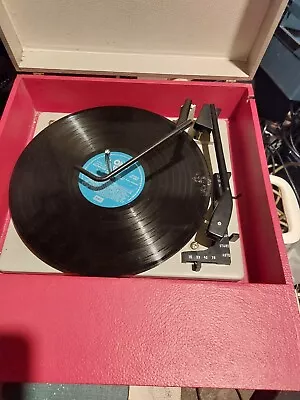 £36 • Buy Fidelity Record Player In Stunning Red & Cream