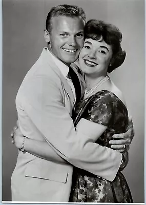 TAB HUNTER & GISELE MACKENZIE Actors Original 1960 PRESS PHOTO • $12