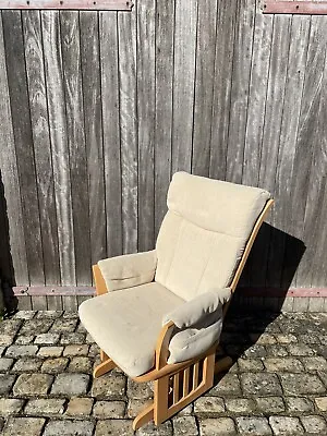 £20 • Buy Dutailier Cream Maternity Rocking Recliner Glider Chair With Lock