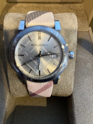 $165 • Buy Burberry BU9113  Large Nova Check Strap 35mm Unisex Watch