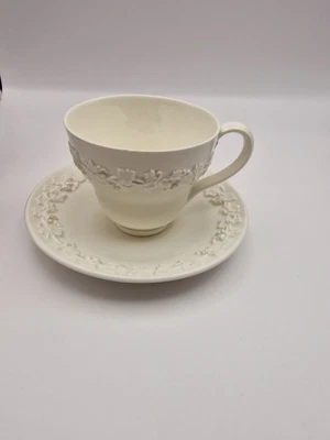 £10 • Buy Vintage Wedgwood Of ETRURIA BARLASTON Embossed Queensware Cream Coffee Cup Duo