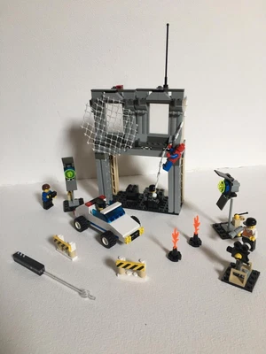 £44.01 • Buy LEGO 1376 Spider Man Action Studio WITH Instructions NO Box Used Condition