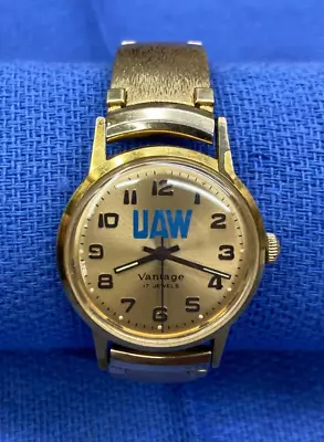 UAW United Auto Workers 1970s Men's Wrist Watch W/Case And Unique Band. Running! • $19.95