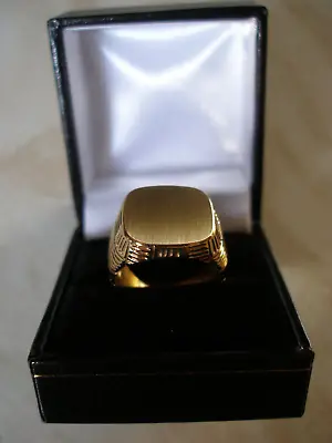 Gentlemans 18ct Yellow Gold Signet Ring London Hallmarked .750 Brand New In Box • £1950