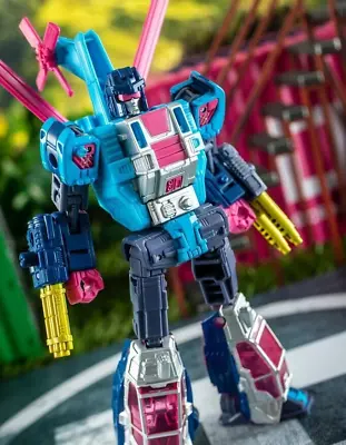 Transformers Generation Selects War For Cybertron Rotorstorm  WFC-GS19 • $99.99
