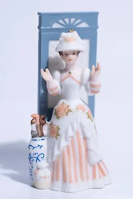 AVON Miniature Porcelain MRS PFE ALBEE Figurine 1993 President's Club Award • $9.99