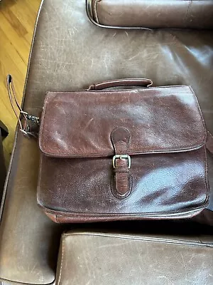 ELLINGTON Briefcase Leather • $50