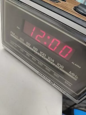 General Electric Digital Alarm Clock AM/FM Radio Vintage Wood Grain 7-4620A  • $12