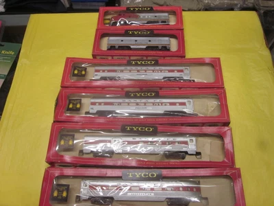 $9.99 • Buy Tyco Ho Santa Fe Passenger Set Vintage