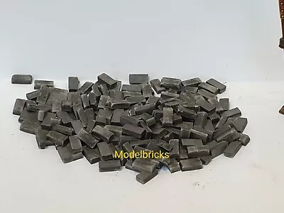 £14.99 • Buy 2000 Grey 1:35th Scale 7mm Miniature War Gaming Model Railway Bricks / Rubble 