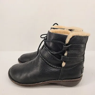 B51 UGG Caspia Women's Size 9 Black Leather Lined Lace Up Boots Booties 1932 • $33.99