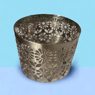 Bath & Body Works 3 Wick Candle Holder Floral Decor 2.5  T & 3  D Great • $8