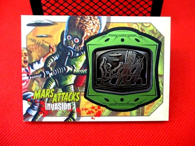 £67.28 • Buy Mars Attacks Invasion 2013 Medallion Card M-15 Destroying A Dog