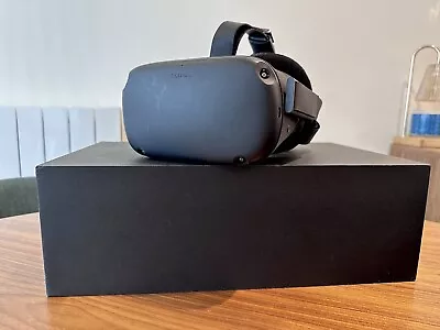 Oculus Quest All-In-One VR Gaming Headset (With Controllers) - 128GB • £69