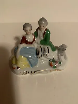 Vintage Made In Occupied Japan Porcelain COLONIAL COUPLE Figurine With Dog • $12.99