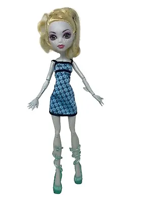 Monster High - Mad Science Classroom Lagoona Blue Dress Doll 2008 • $19.99
