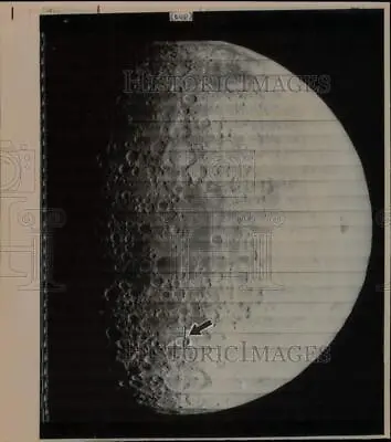 1967 Press Photo Earthquake Fault Revealed On Moon Surface By Lunar Orbiter 4. • $15.99