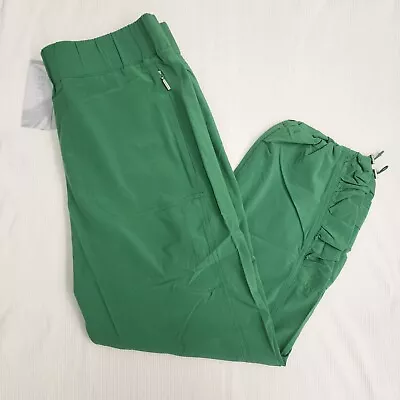 NEW Chico's Women's ZENERGY UPF Ruched Leg Crops-Chico's Size 00-Green • $36.49