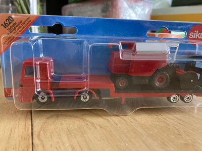 £8 • Buy Lorry And Lowloader With Combine.