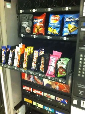 Combination Vending Machine Snacks & Drinks Cashless System Fitted  • £1500