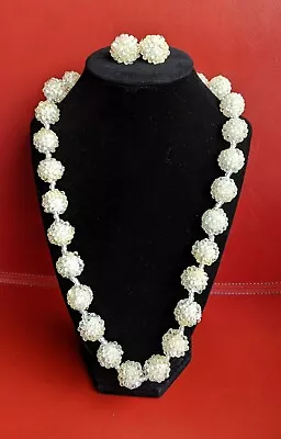 Vintage Off White Large CLUSTER Bead NECKLACE Gold Tone Clip EARRINGS SET  • $15