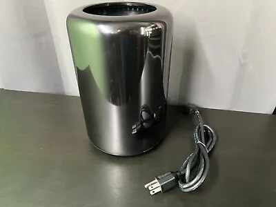 Apple Mac Pro Late 2013 3.5GHz 6 Core Xeon E5 D500 16GB 500 GB SSD NO OS • $220