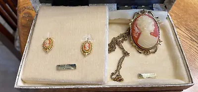 Vtg Cameo Set-hand Carved Pendant & Hand Carved Pierced Earrings In Box • $19