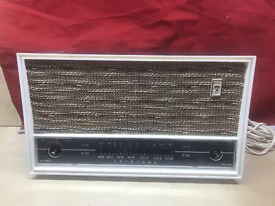 $14.95 • Buy Truetone Radio Model DC-3554A  FM AM Radio Vacuum Tube AA5 Not Working 