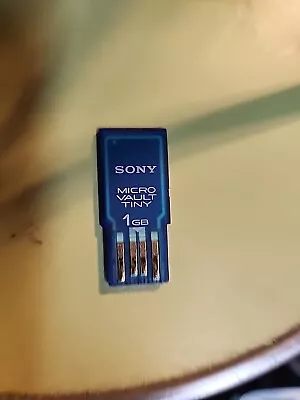 Sony Micro Vault Tiny USB Flash Card 1GB Storage Media - SOK-USM1GH Blue Memory • $17.99