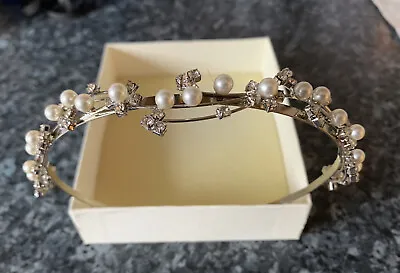 £11.99 • Buy Lovely Tiara For Bride, Bridesmaid Or Similar Formal Event, Brand New In Box.