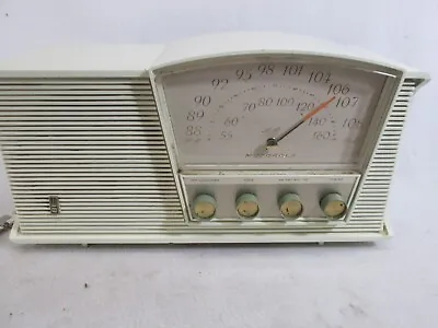Vintage 1960's Motorola B6W AM/FM Tube Radio (works) • $98.99
