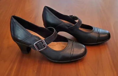 Michelle D Black Leather Mary Jane Low Heel/Pump Buckle Round Toe Size 7.5M • $18