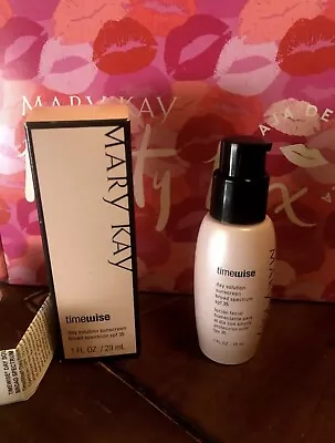 NIB Mary Kay TimeWise DAY SOLUTION SPF 35 1 Fl Oz. New In Box - Discontinued! • $18.99