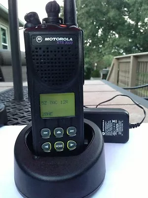 Motorola XTS3000 II  UHF 403-470 Mhz Portable P25 Digital Radio H09RDF9PW7BN • $250